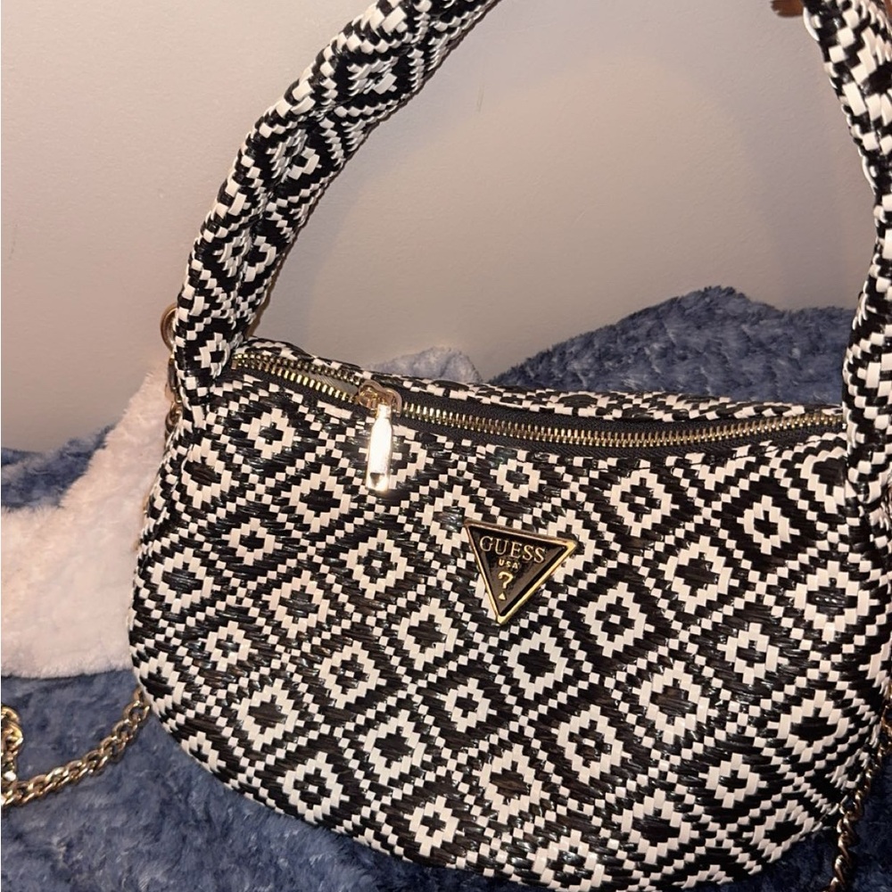 GUESS Black and White Women's Bag